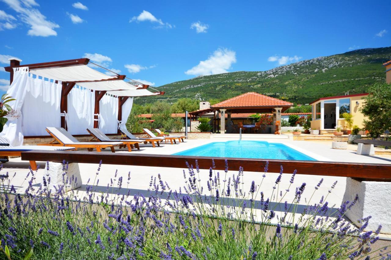 Villa Oliva Kaštela Eksteriør billede
